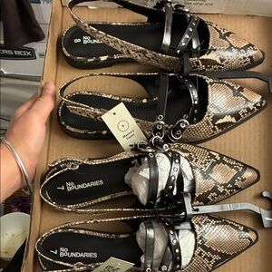 NWT Resale bundle 3 No Boundaries Women's 80’s punk retro flats sz 6 7 8 snake